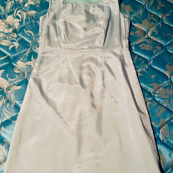 Beautiful Dress Size US 6 - Picture 4 of 7